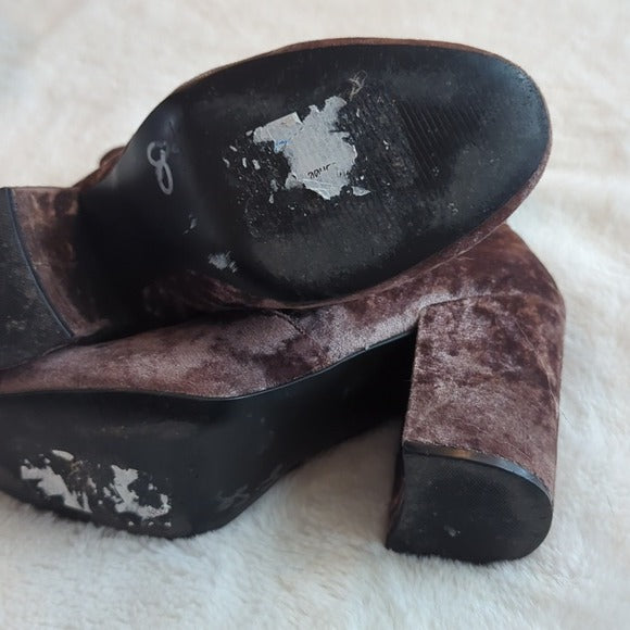 Steve Madden GAZE Pink Crushed Velvet Block Heel Ankle Booties Size 8