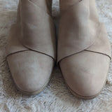 Very Volatile Nelisa Crossover Cutout Heeled Bootie Beige Rear Zippers Size 7.5