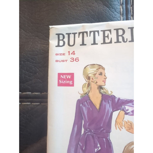 1960s Vintage Loose-Fitting V-Neck Overblouse Butterick 5431 Pattern Sz 14 B 36