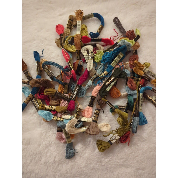 79 Needlepoint Embroidery Tapestry DMC THREAD Lot Tapestry Lot Many Vtg No Dupe