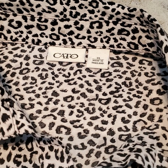 Cato Short Sleeve Animal Print Button Down Shirt Size XL