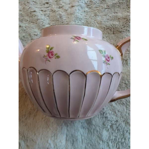 Vtg Sadler Pale Pink Chintz Teapot Roses Gold Trim Round Top Made in England 9x5