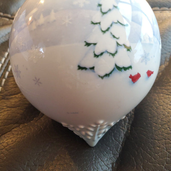 2008 HALLMARK KEEPSAKE "ADDING THE FINAL TOUCH" Ceramic Frosty Friends Ornament