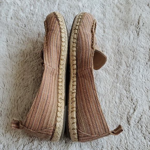 Born Women's Canvas Leather Striped Cream Espadrilles Size 8.5 M/W