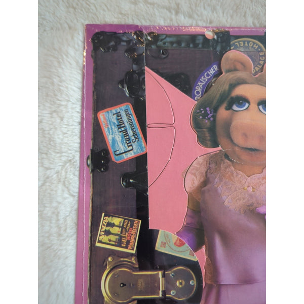 1980 Miss Piggy Colorforms Paper Dolls 16” Doll with Clothes and Wigs 6 Outfits