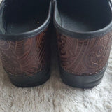 Dansko Professional Brown Tooled Scroll Work Leather Mule Clogs Size 10.5 / 41