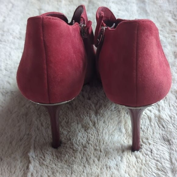 White House Black Market Mila Dark Rouge Red Suede Ankle Zipper Bootie Size 6