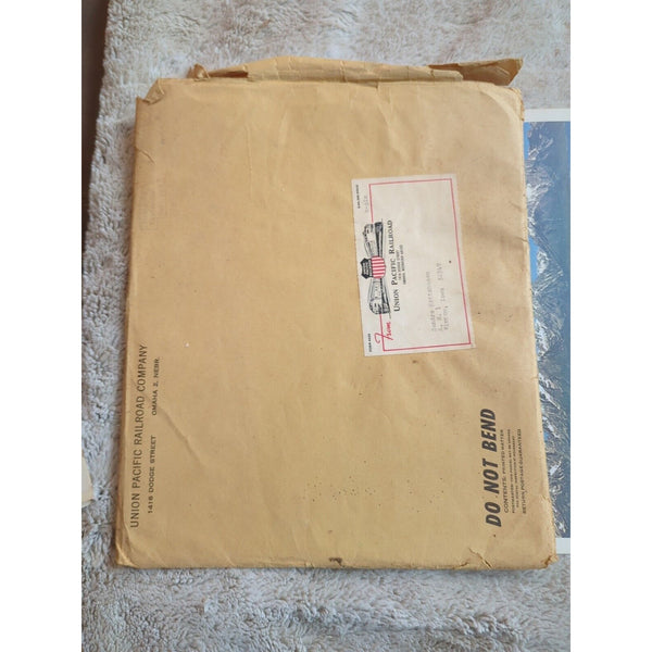 UNION PACIFIC RAILROAD COLOR PHOTO WITH ORIGINAL ENVELOPE 13 x 11 Lot Of 16 Vtg