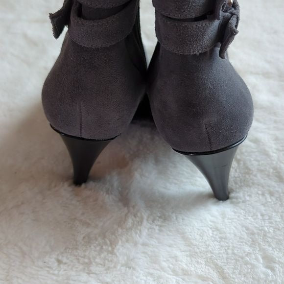 Calvin Klein Cambria Gray Suede Leather High Heel Zip Ankle Boots Women Size 8.5