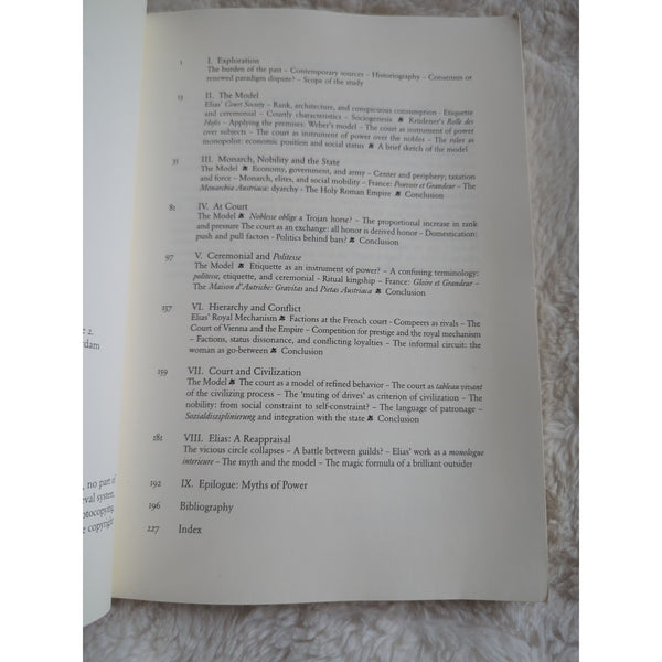 Myths of Power Norbert Elias and the Early-modern European Court Duindam, Jeroen