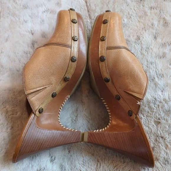 Cole Haan Kenna Leather Light Brown Tan Studded Heeled Clogs Mules Size 10