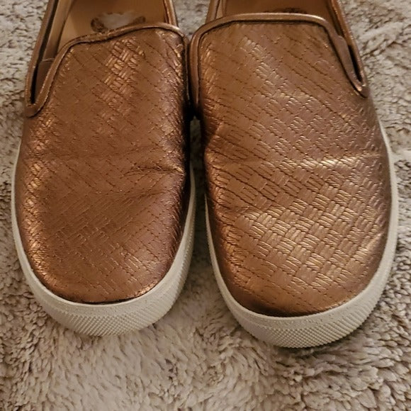 Vince Camuto Women's Cariana Bronze Leather Slip-On Sneakers Shoes Size 8 M