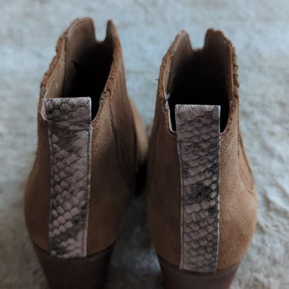 DOLCE VITA Stacie Heeled BOOTS Booties CHESTNUT SUEDE Tan Size 7 Leather