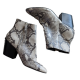 Dolce Vita Coltyn Heeled Pointed Toe Booties Shoes Snake Print L Size 8 Zippered