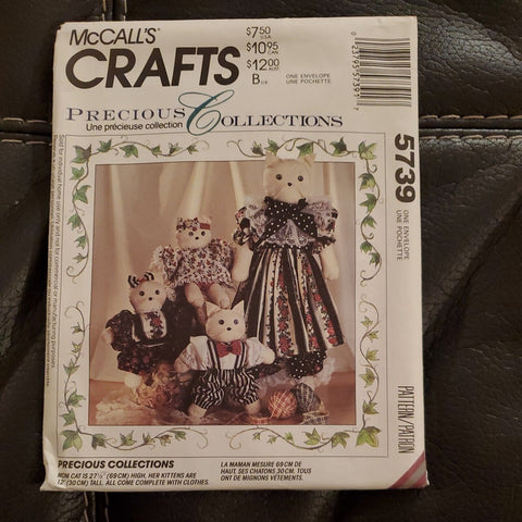 5739 UNCUT McCall SEWING Pattern Family of Cats Doll Package 27 1/2" 12" Clothes