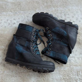 Sorel PDX Women's Lace Up Lexi Wedge Boots Booties Blue Black Plaid Size 10