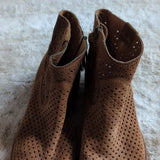Sofft Brooklee Perforated Light Brown Suede Leather Ankle Booties Size 6.5