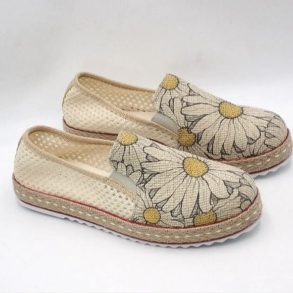 Goby Canvas Slip-On Shoes Women's US 7.5 Cream Sunflower Daisy Flower Print