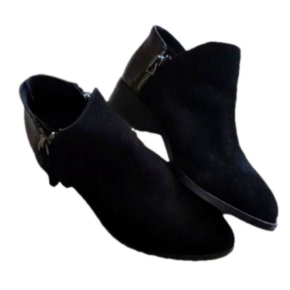 Very Volatile Womens Black Suede Leather Zip Up Ankle Booties Boots Size 8.5