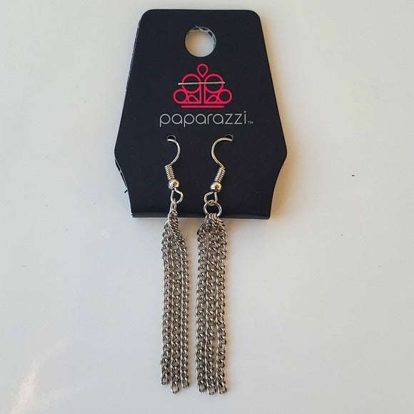 Boutique Paparazzi Silver Tone 3 Strand Small Link Dangle Earrings