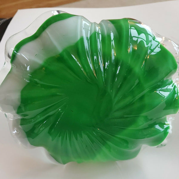 Vintage Green Depression Glass Unique Curved Swirl Candy Dish w/Handle 8 x 7 x 6