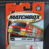 2000 Matchbox #21 of 75 Sun Chasers Moby Quick Red White Boat 1/64 NEW 92225