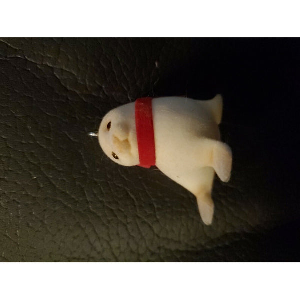 HALLMARK SNOWY SEAL ORNAMENT 1984 KEEPSAKE