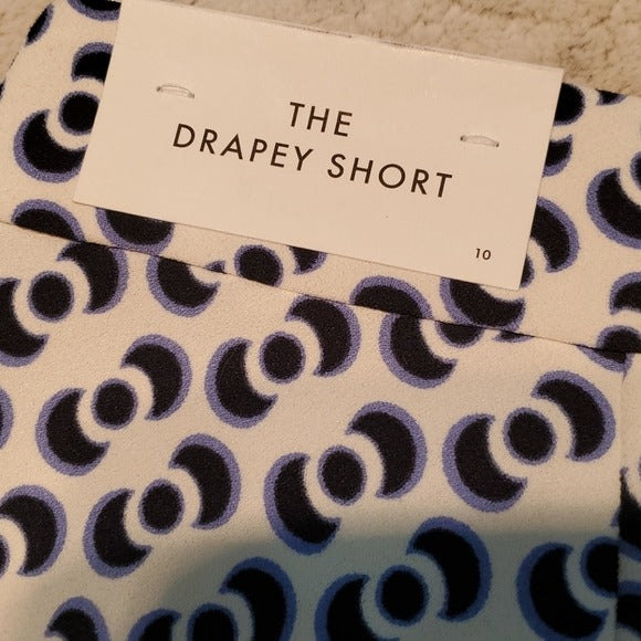 NWT Ann Taylor The Drapey Short Geometric Pattern Size 10