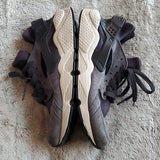 Nike Air Huarache Run Premium Anthracite, Black & Light Bone Grey Size 11.5