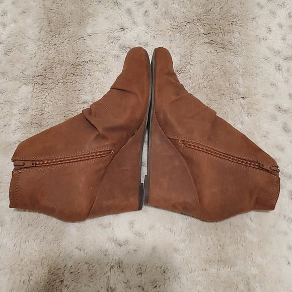 Unity by Carlos Santana Light Brown Zip Up Ankle Booties Wedges Size 7M