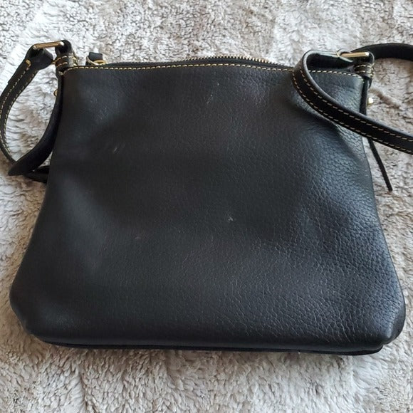 Dooney & Bourke Black Pebbled Leather Medium Sized Crossbody Purse Bag