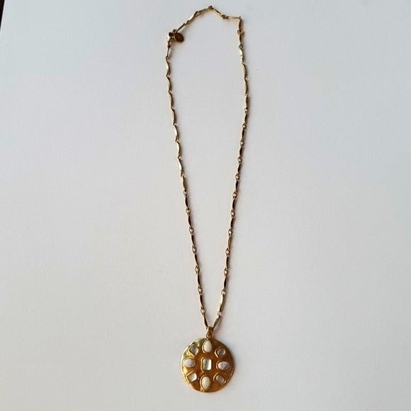 Stella and Dot Gold Tone Necklace With Large Circle Charm w Accent