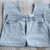 Elizabeth and James Light Wash High Rise Raw Edge Crop Blue Jeans Size 18 NWT