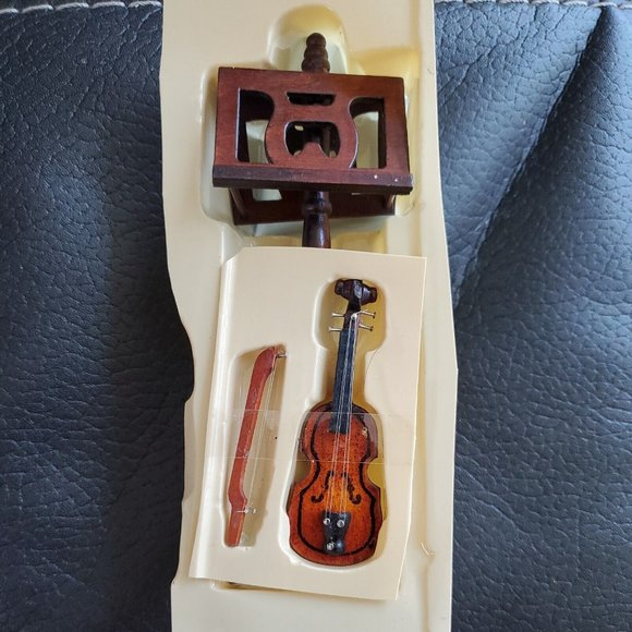 VTG Assumed BOMBAY MINI DOLLHOUSE SOLID WOOD VIOLIN BOW  SHEET STAND HANDMADE