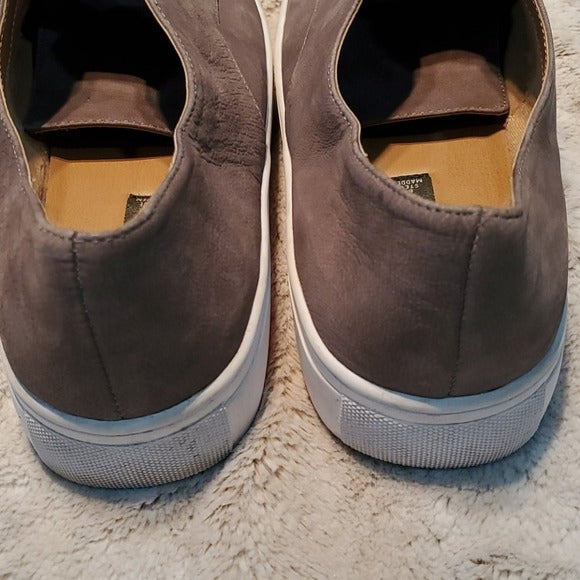 Steven Madden Garnet Grey Nubuck Sneakers Size 10