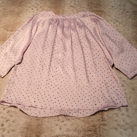 NWT Sioni 3/4 Sleeve Lavender Polka Dot V Neck Blouse