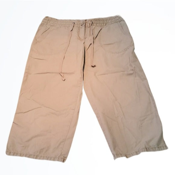 LOFT Marisa Fit Relaxed Cargo Khaki Capri Pants Size 6