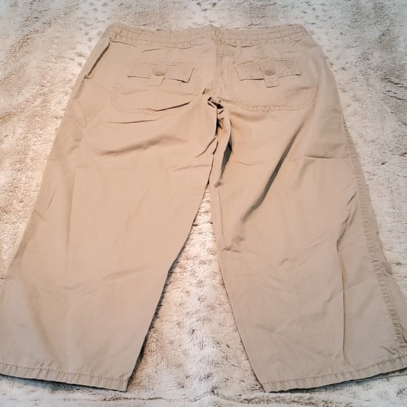 LOFT Marisa Fit Relaxed Cargo Khaki Capri Pants Size 6