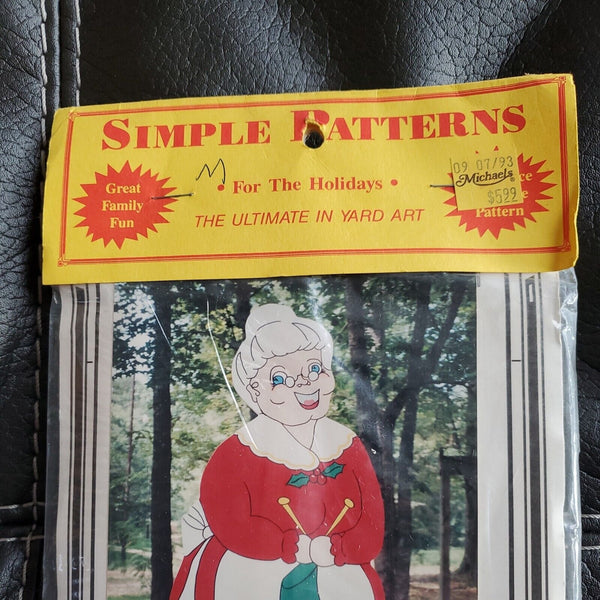 Simple Patterns For The Holiday Christmas Yard Pattern Woodwork Mrs. Clause 1992