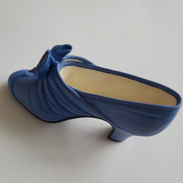 Just the Right Shoe by Reine CLASS ACT 245042 1999 Blue Pump Heel Figurine