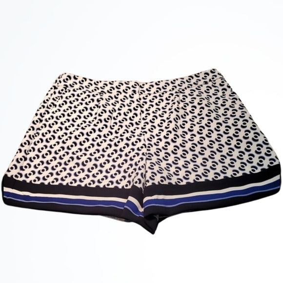 NWT Ann Taylor The Drapey Short Geometric Pattern Size 10