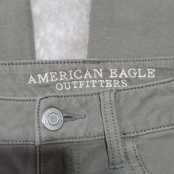 American Eagle Super Stretch Light Green Jegging Size 0