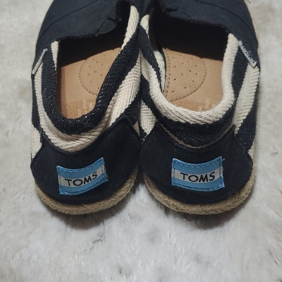 Toms Black and White Canvas Slip On Flats Shoes Size 7.5