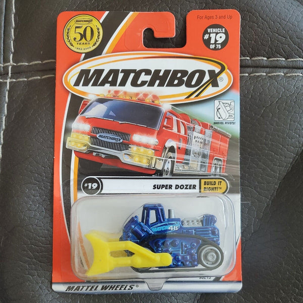 Matchbox 2002 Super Dozer #19 Build It Right Blue Yellow Diecast Bulldozer 95215