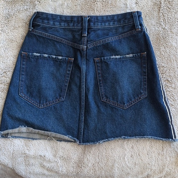 Abercrombie & Fitch Zoe A-Line Darker Wash Distressed Mini Jean Skirt Size 2