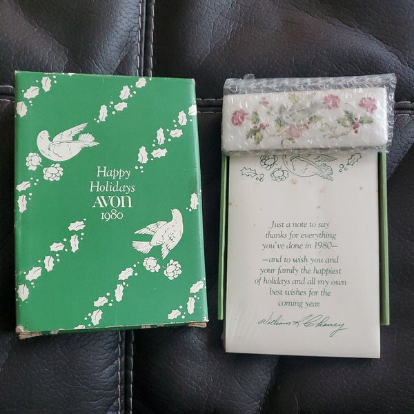 VTG 1980 AVON HAPPY HOLIDAYS CERAMIC NOTEPAD HOLDER W/PKG SEALED NOTEPAD NOS