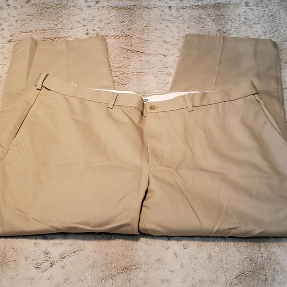 NWT Haggar Classic Flat Front Khaki Chino Pant Size 40x30