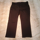 NYDJ Black Dayla Wide Cuff Capri Stretchy Size 6P