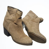 Steve Madden Beige Leather Slouchy Heeled Ankle Boots Size 9M